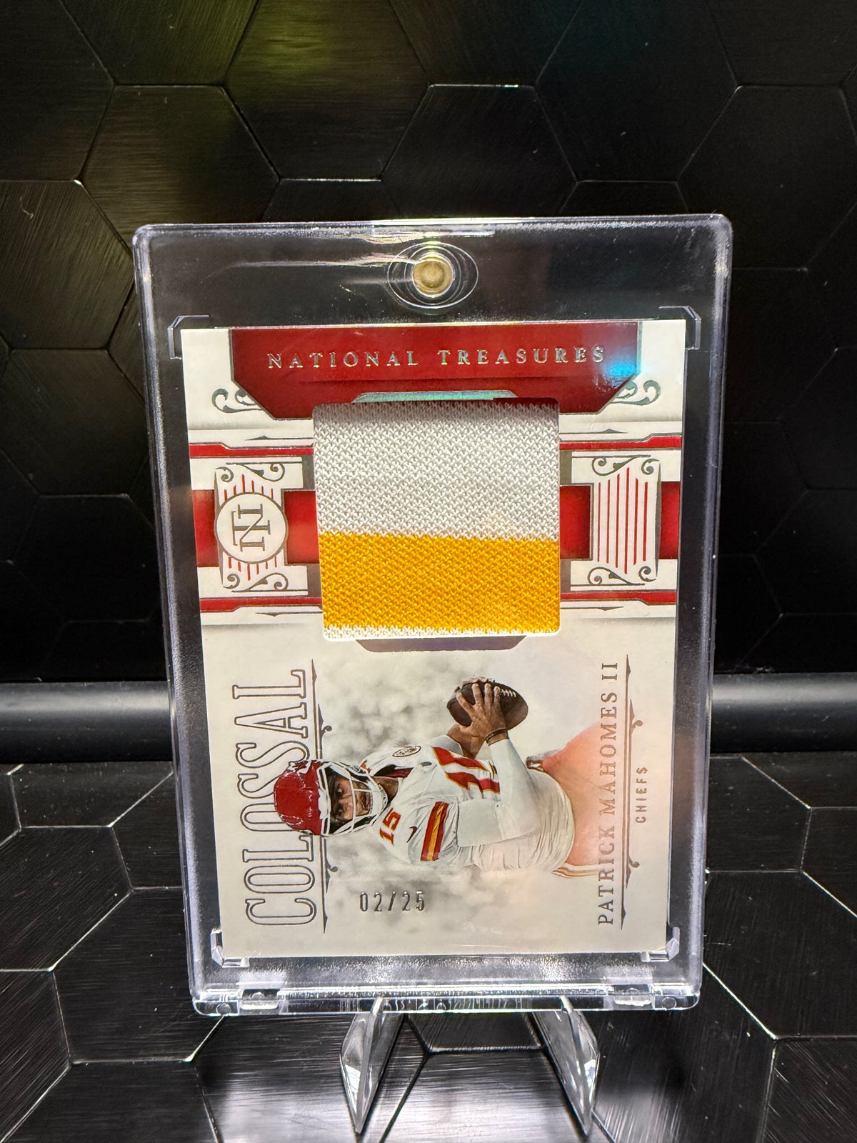 2025 National Treasures Patrick Mahomes II Colossal Patch Prime Holo Silver #/25