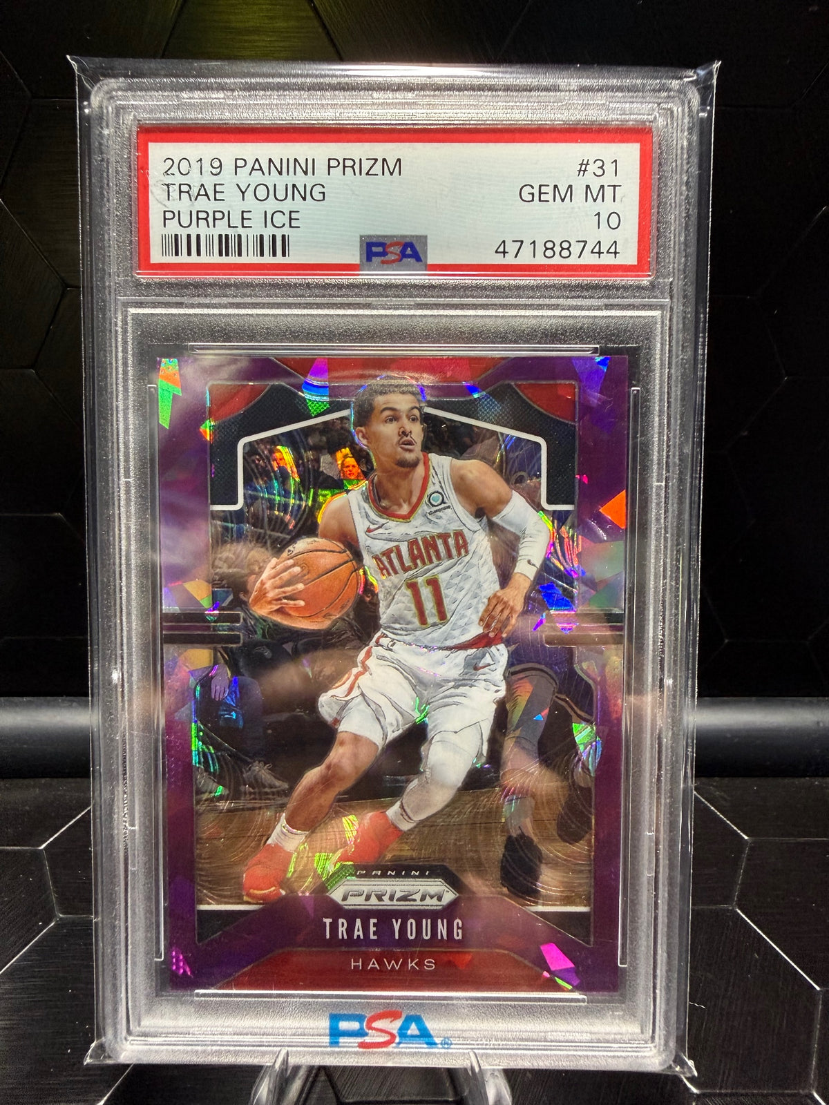 2019-20 Panini Prizm Trae Young #31 Purple Ice /149 PSA 10