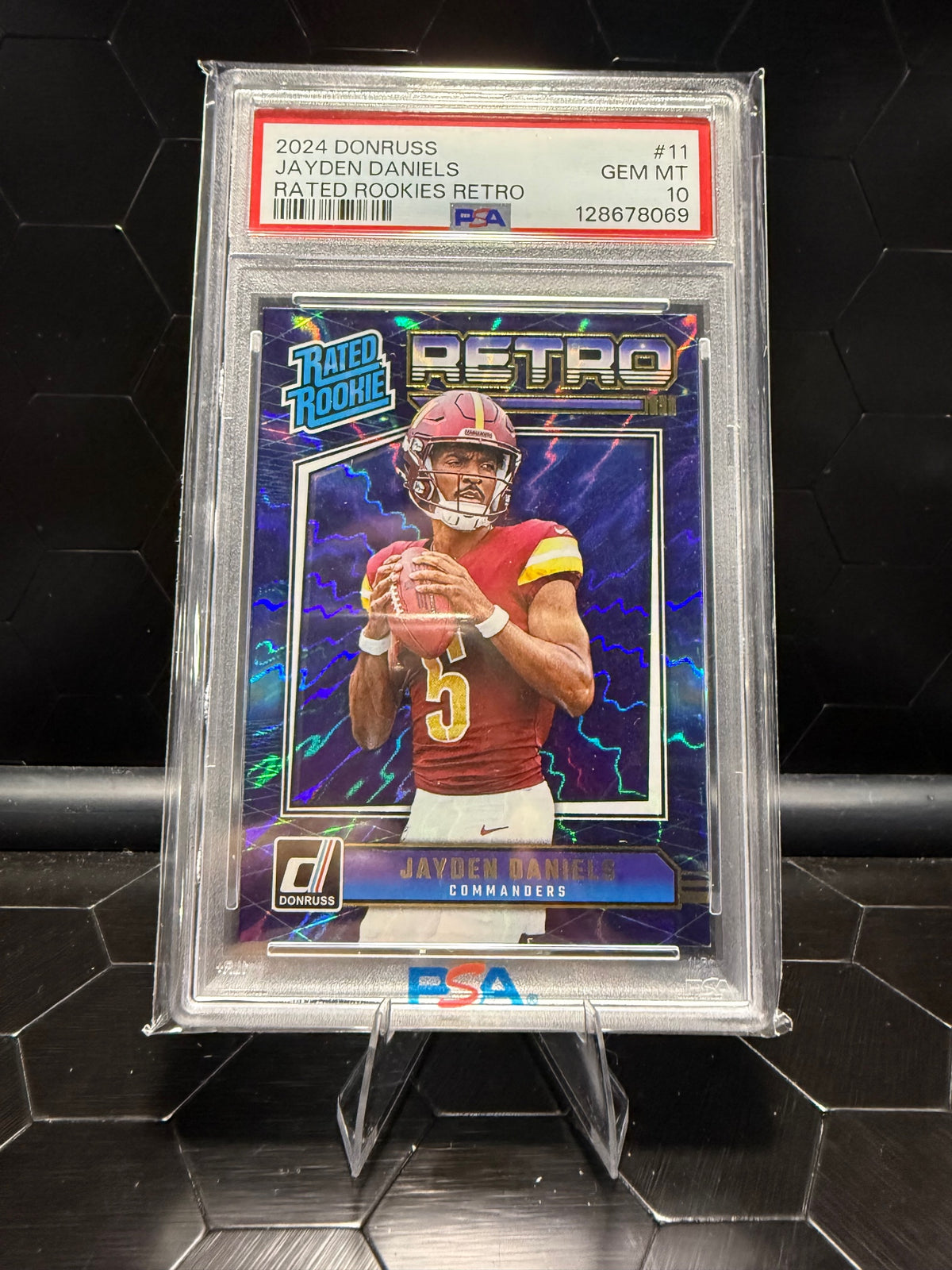 2024 Donruss #11 Jayden Daniels Rated Rookies Retro PSA 10