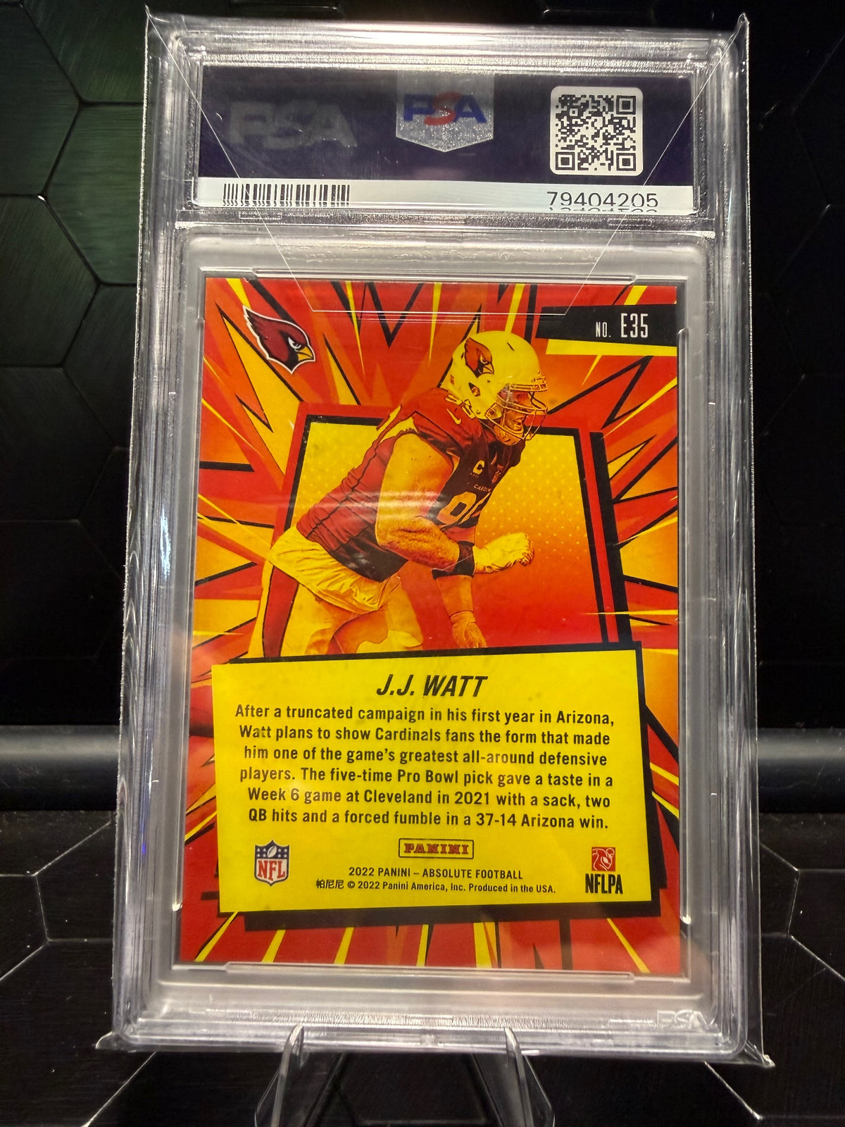 2022 Panini Absolute J.J. Watt #E35 Explosive Gold /10 PSA 10