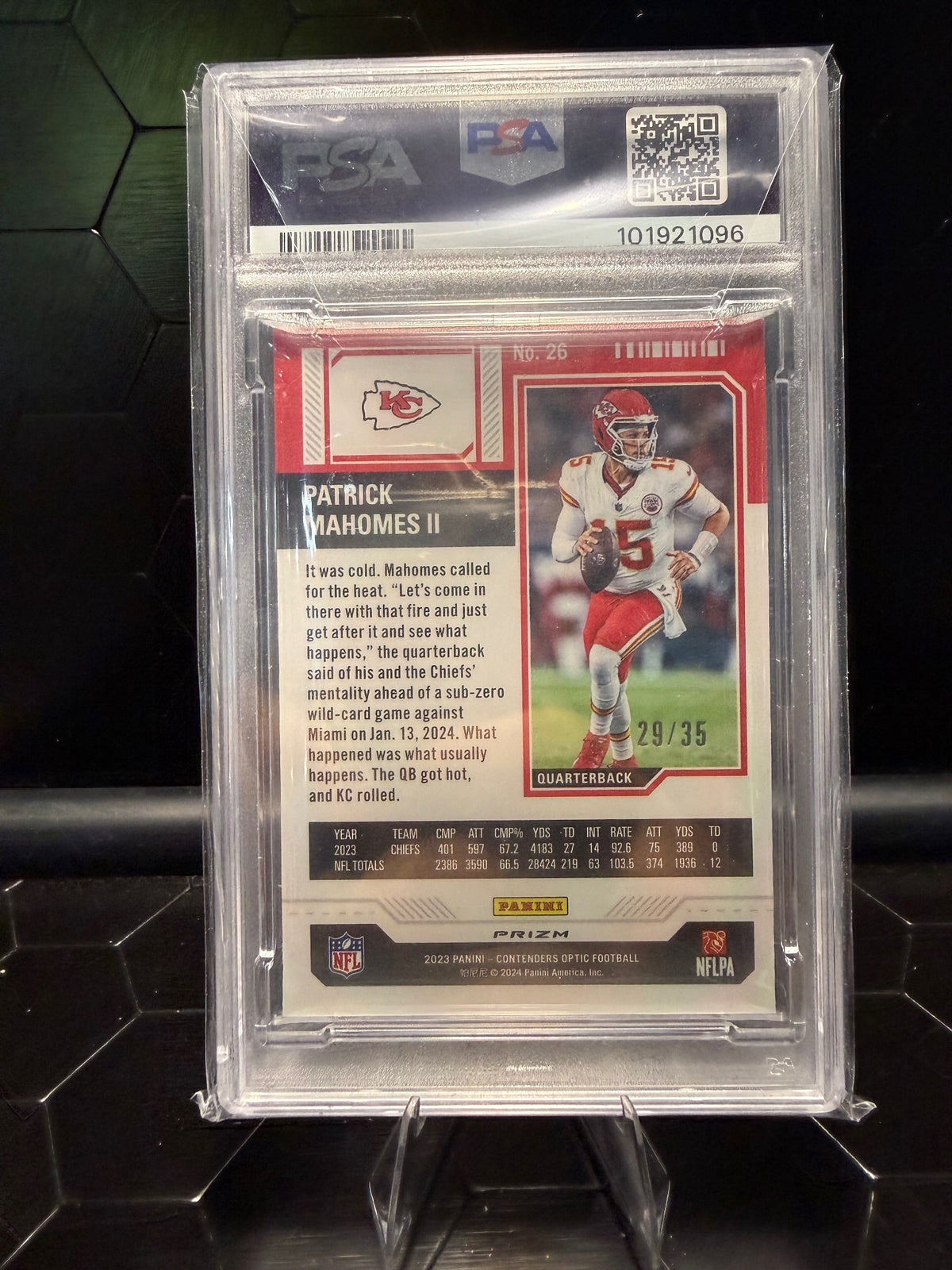 2023 Contenders Optic Patrick Mahomes II #26 Green Pulsar 29/35 PSA 9