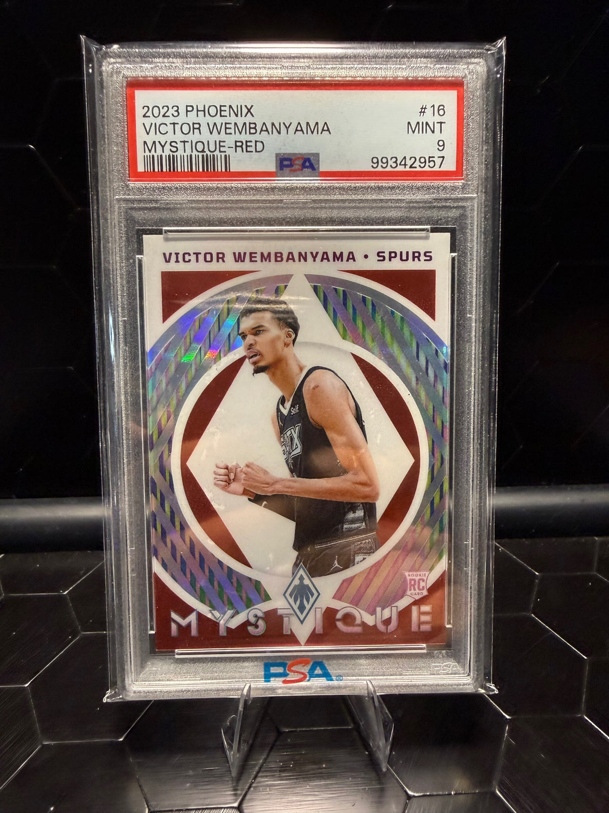 2023-24 Panini Phoenix Victor Wembanyama #16 Mystique Red 006/125 RC PSA 9