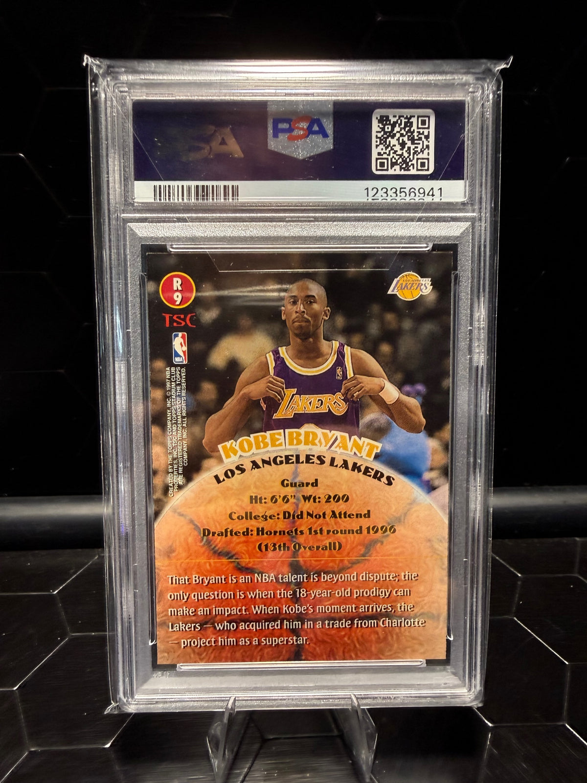 1996-97 Stadium Club #R9 Kobe Bryant Member's Only Rookies (Series Two) PSA 8