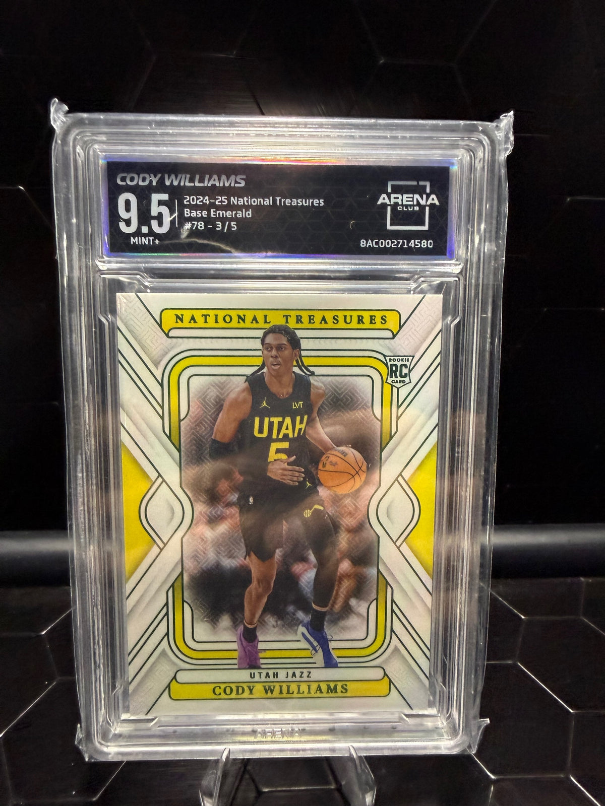 2024-25 National Treasures Cody Williams #78 Base Emerald RC /5 Arena Club 9.5