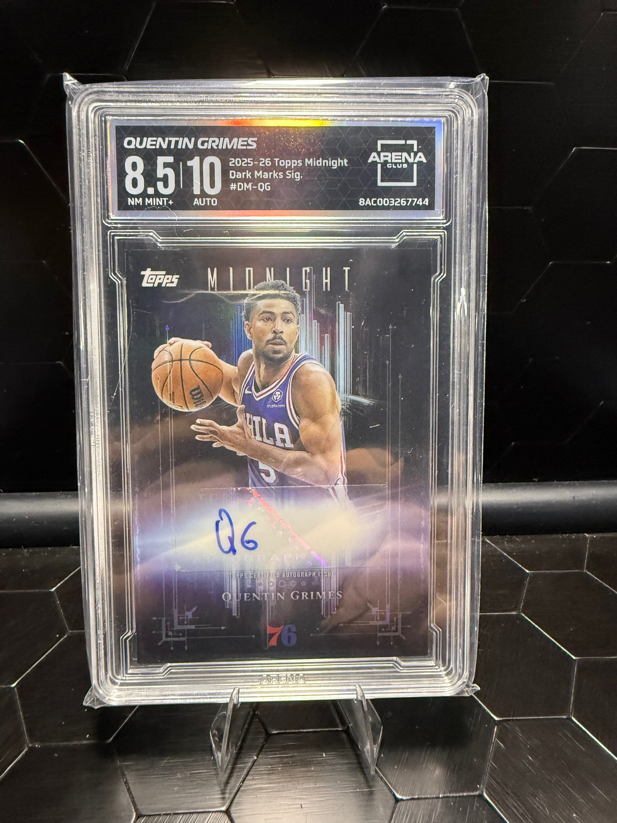 2025–26 Topps Midnight Quentin Grimes #DM-QG Dark Marks Auto Arena Club 8.5