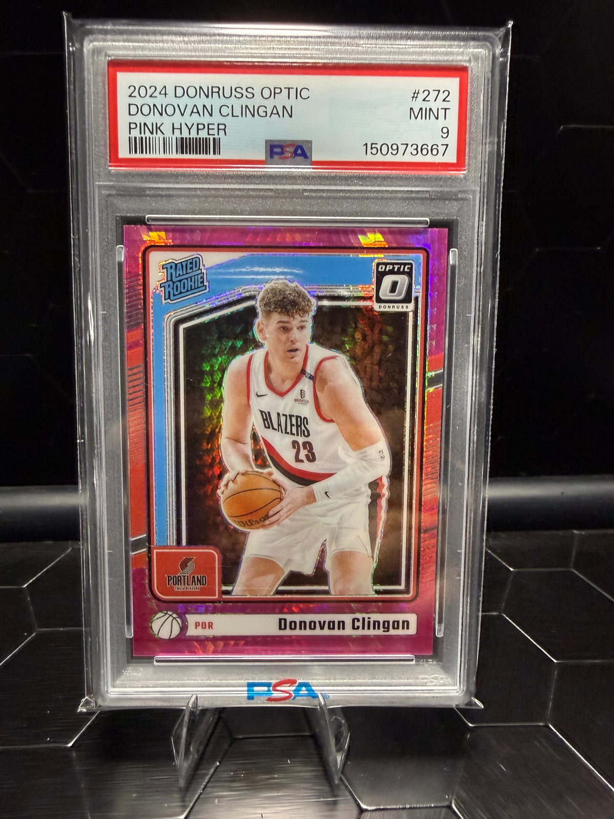 2024-25 Panini Donruss Optic Donovan Clingan #272 Pink Hyper Rated Rookie PSA 9