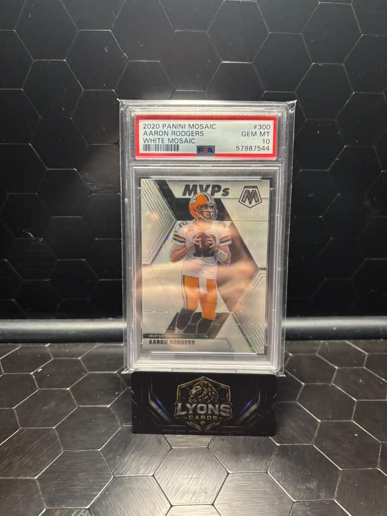 2020 Panini Mosaic #300 Aaron Rodgers White Mosaic /25 PSA 10