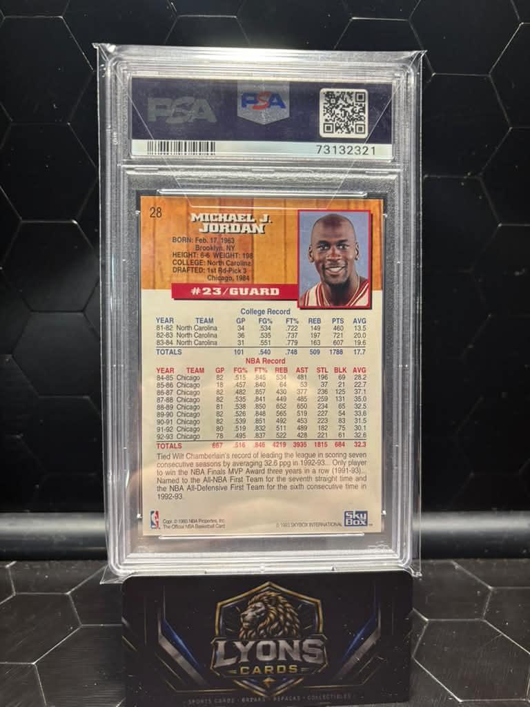 1993 Hoops #28 Michael Jordan PSA 10