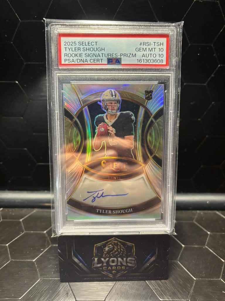 2025 Panini Select #RSI-TSH Tyler Shough Rookie Signatures Prizm PSA 10