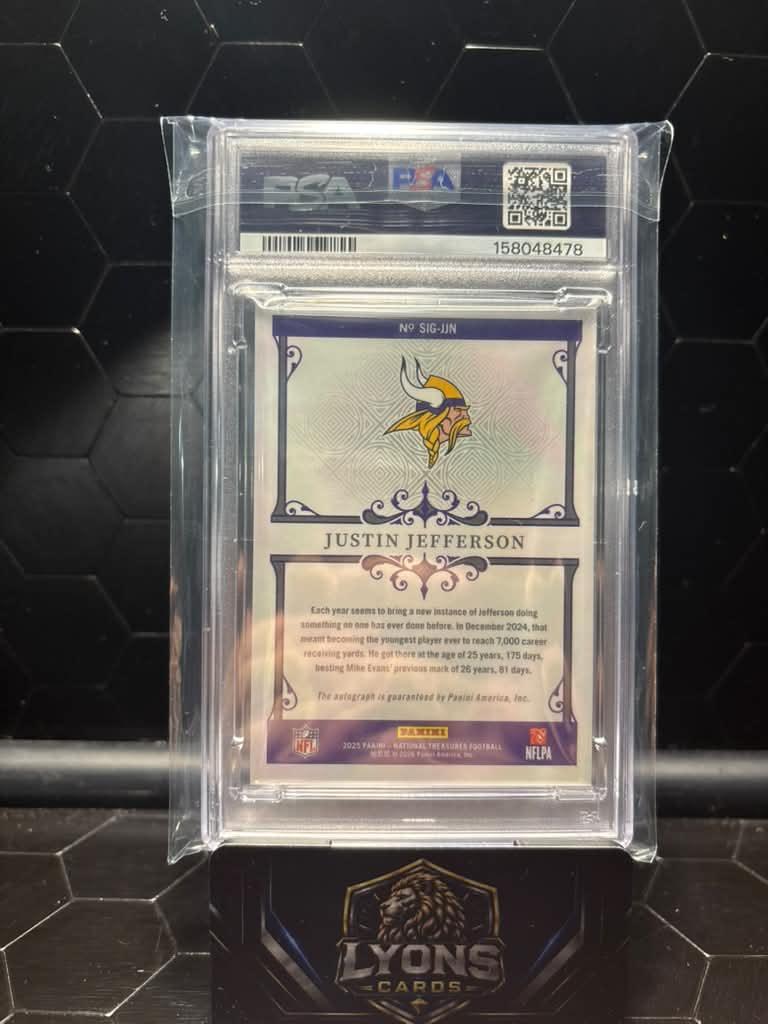 2025 National Treasures Justin Jefferson #SIG-JJN Signatures Auto 29/99 PSA 9