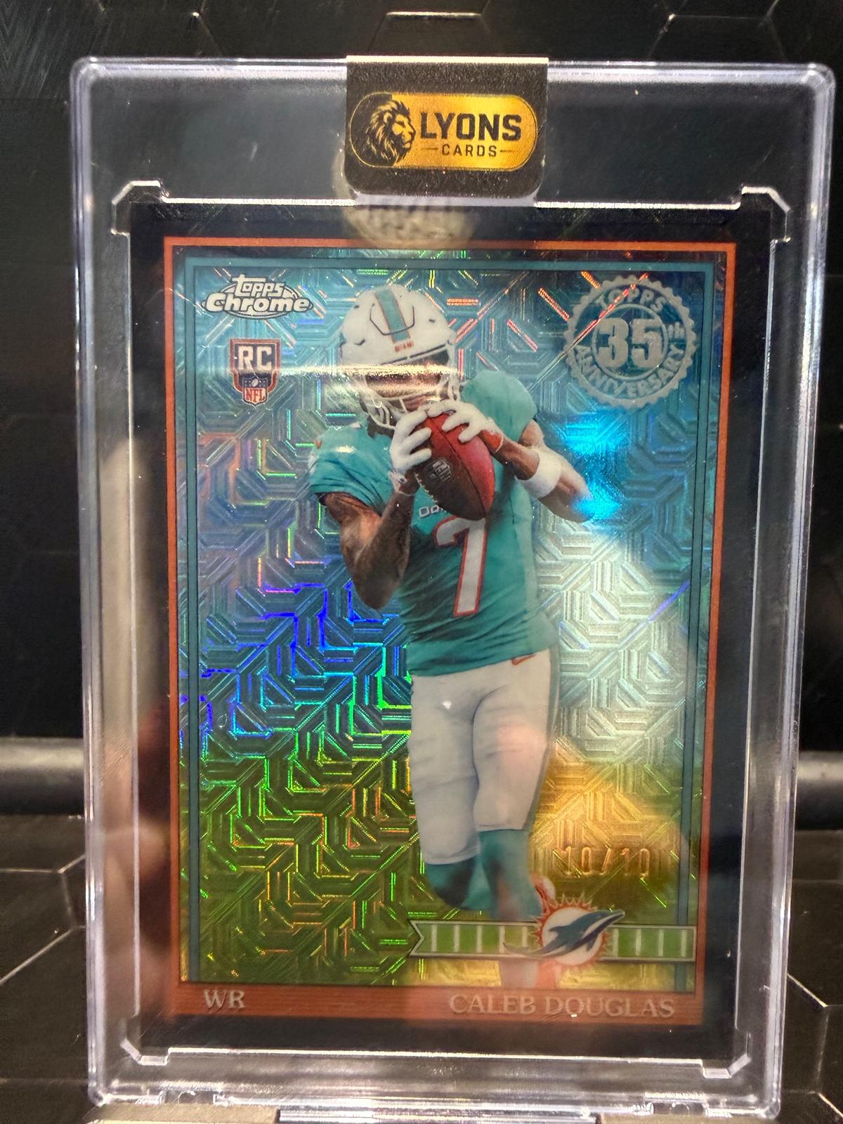 2026 Topps Chrome Caleb Douglas #91TBC-16 35th Anniv Orange RC 10/10