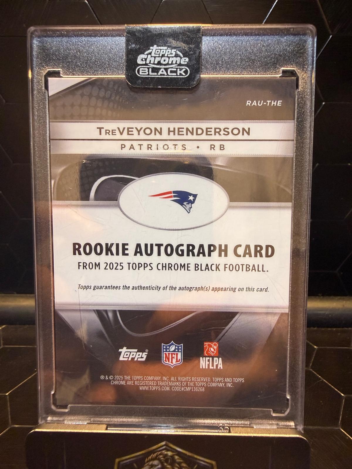 2025 Topps Chrome Black TreVeyon Henderson RAU-THE Green Refractor Auto RC 62/99