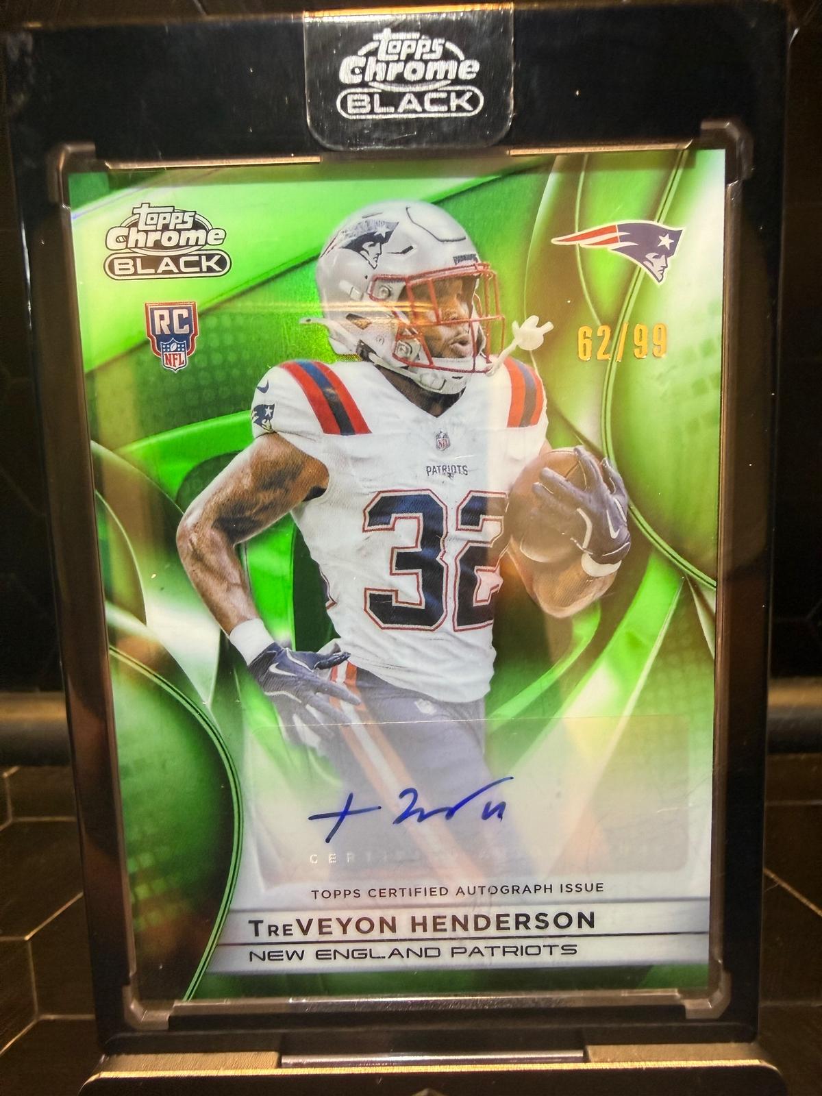 2025 Topps Chrome Black TreVeyon Henderson RAU-THE Green Refractor Auto RC 62/99