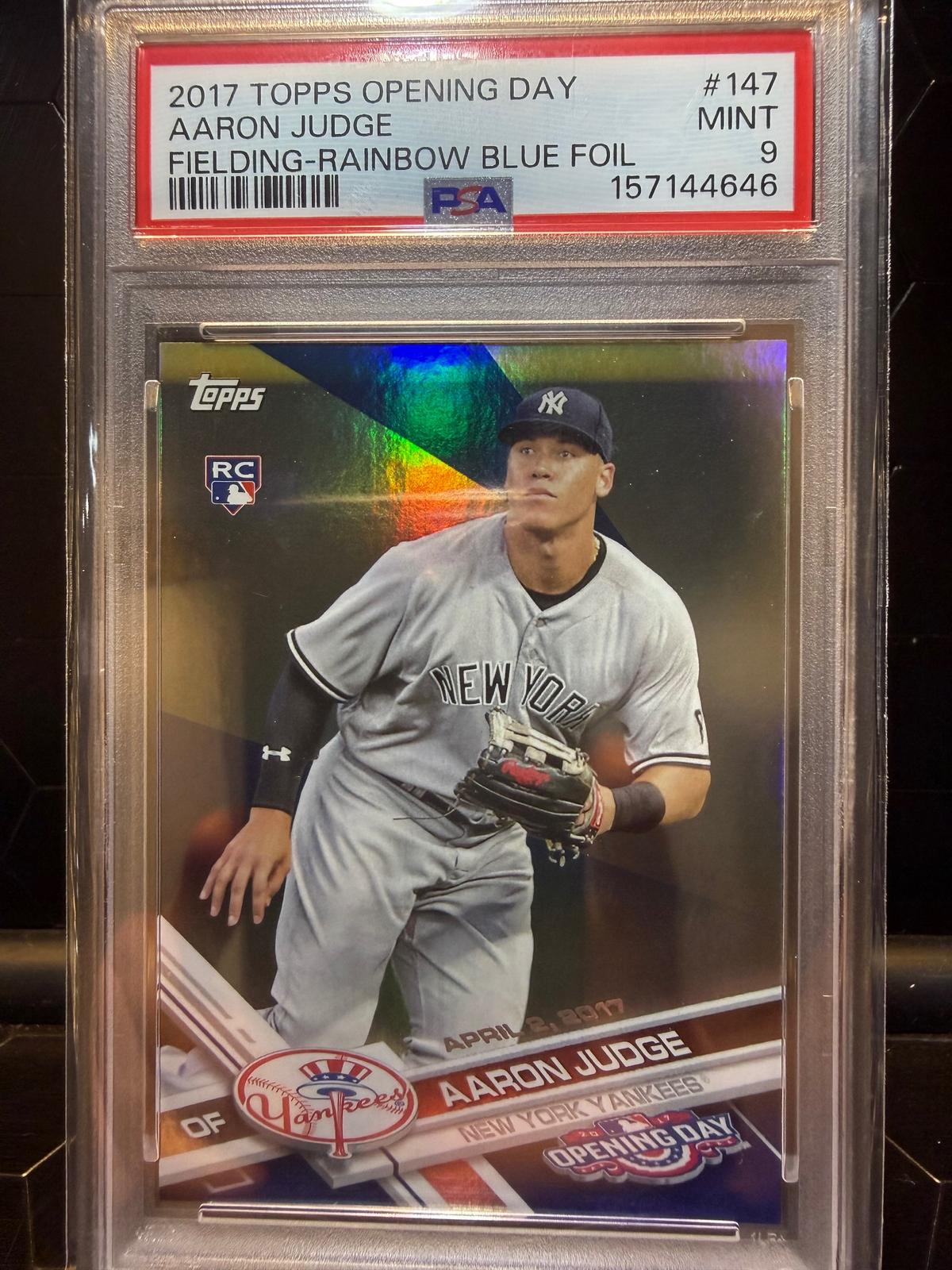 2017 Topps New York Yankees #NYY-16 Aaron Judge Fielding Rainbow Blue Foil PSA 9