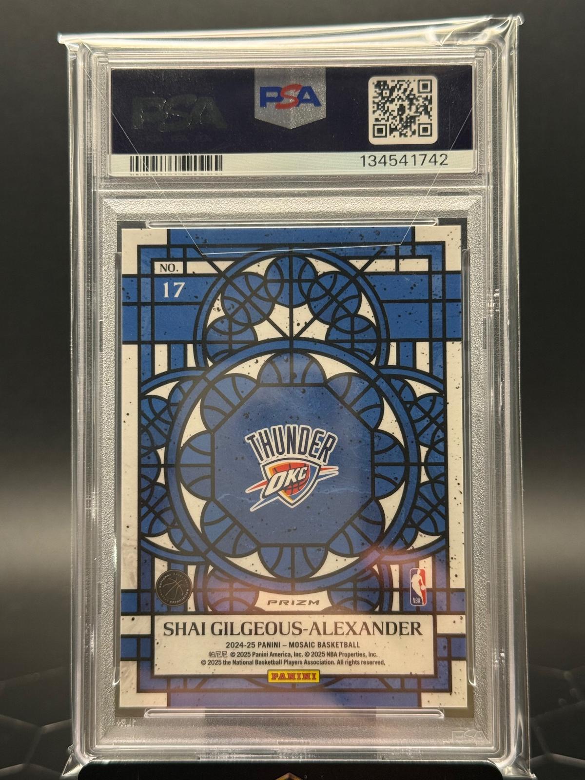 2024 Panini Mosaic #17 Shai Gilgeous Alexander Stained Glass PSA 10